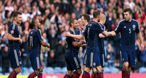 أيرلندا تكتسح جبل طارق بسباعية واسكتلندا تجتاز جورجيا بهدف في التصفيات الأوروبية.. فيديو 